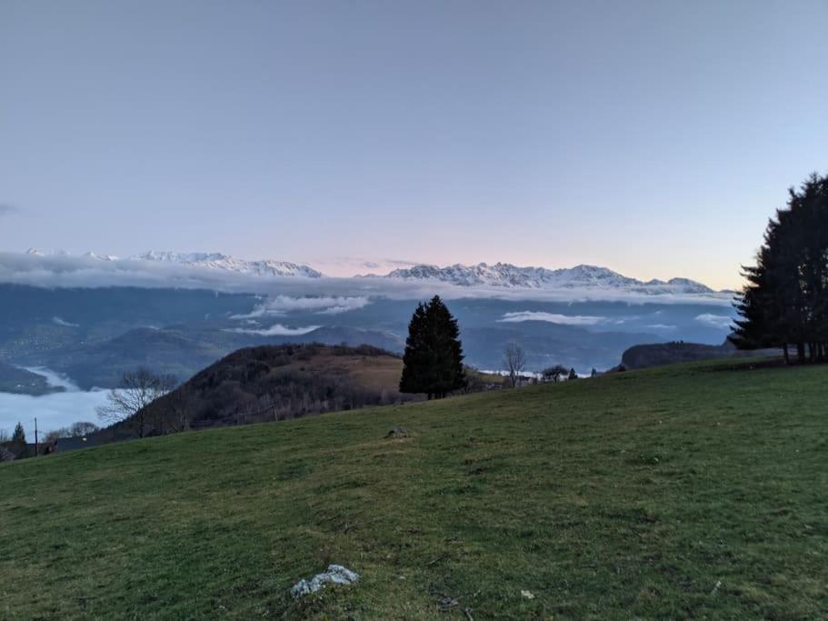 Maison Familiale En Montagne Avec Vue Merveilleuse Sur Le Massif De Belledonne Saint-Bernard  Kültér fotó