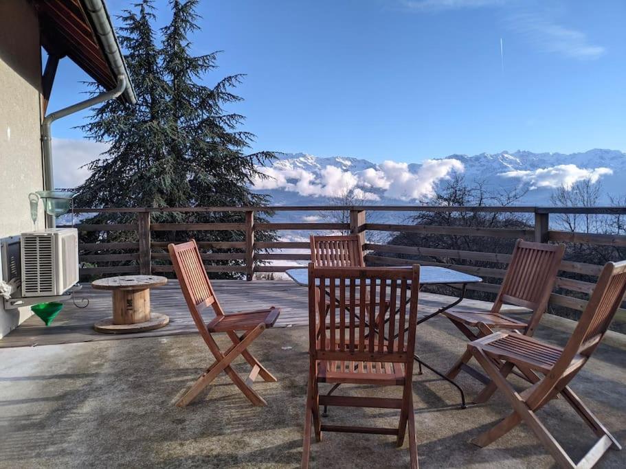 Maison Familiale En Montagne Avec Vue Merveilleuse Sur Le Massif De Belledonne Saint-Bernard  Kültér fotó