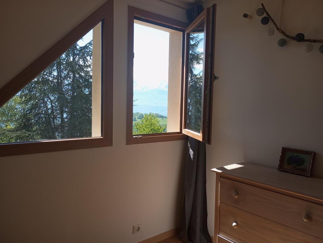 Maison Familiale En Montagne Avec Vue Merveilleuse Sur Le Massif De Belledonne Saint-Bernard  Kültér fotó
